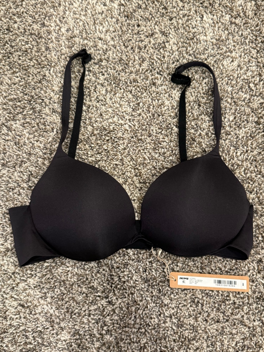 SKIMS Ultimate Push-Up Plunge Bra Black Size 32C NWT $64 - Picture 1 of 5